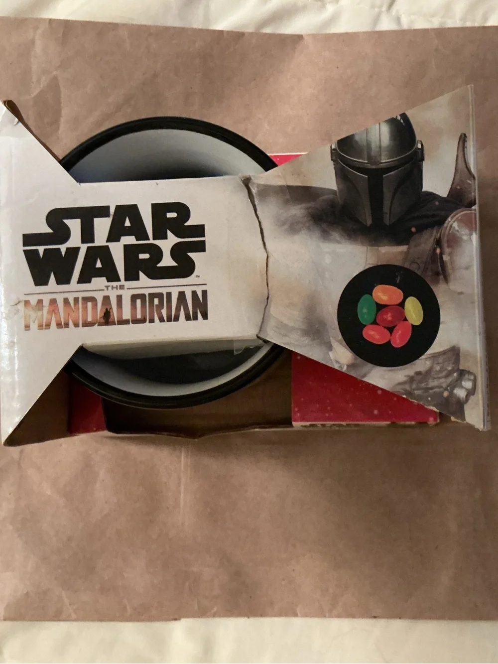 STAR WARS CERAMIC MUG. No jelly beans. Very nice mug.